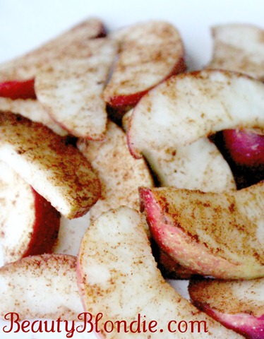 Apple Slices with Cinnamon for the perfect afternoon snack