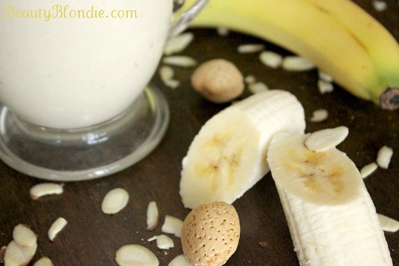 Banana Almond Smoothee. I love having a healthy protein to help you loose weight and keep it off!