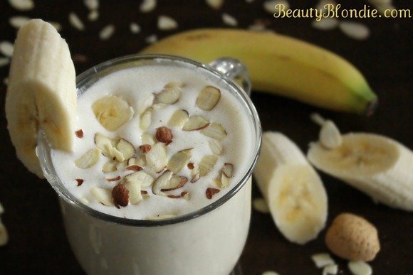 I love waking up to a Banana Almond Smoothee from Shaklee 180!