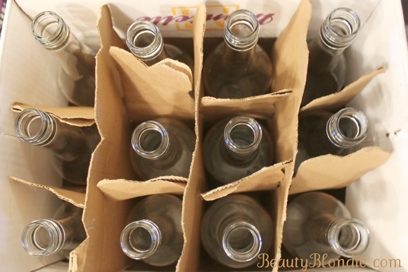 Clean Clear wine Bottles for Vaces for a Center pieces 