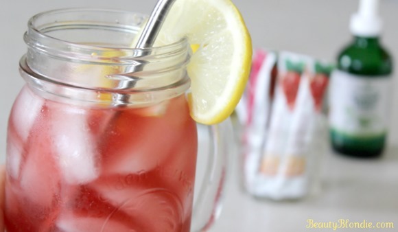 The esiest pomegrante lemonade that is naturally sweetened with stevia