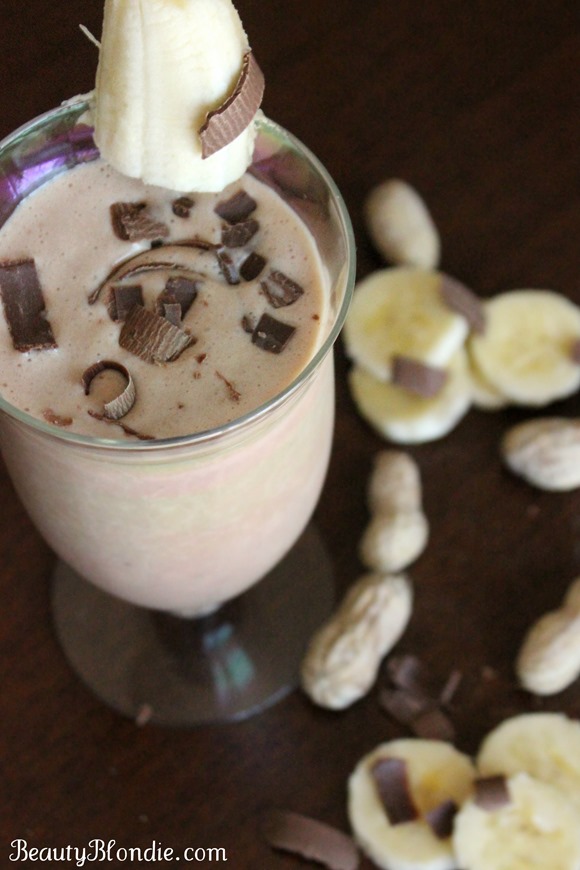 I love this Chocolate Banana and Peanut Butter Shaklee 180 Smoothie