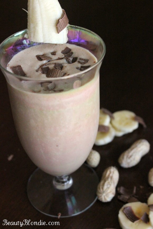 This is going to be a must try Chocolate Banana and Peanut Butter Shaklee 180 Smoothie