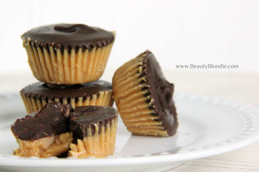 Healthy Peanut Butter Cups with only 4 ingredients
